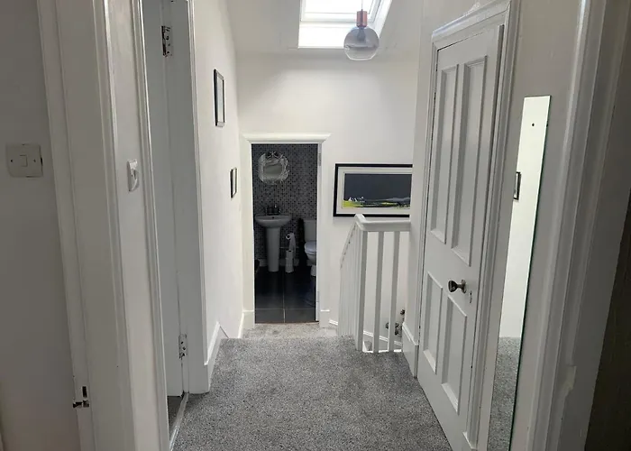 Spacious Villa 5 Mins From Nature Reserve And Town